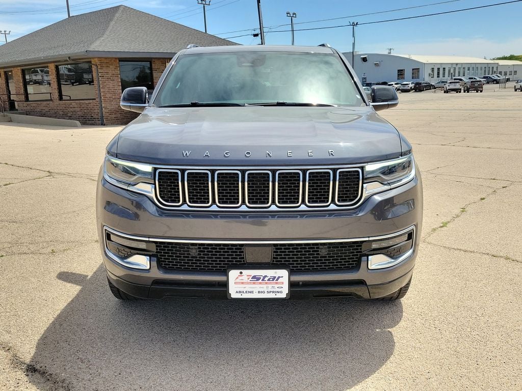 2023 Jeep Wagoneer Base
