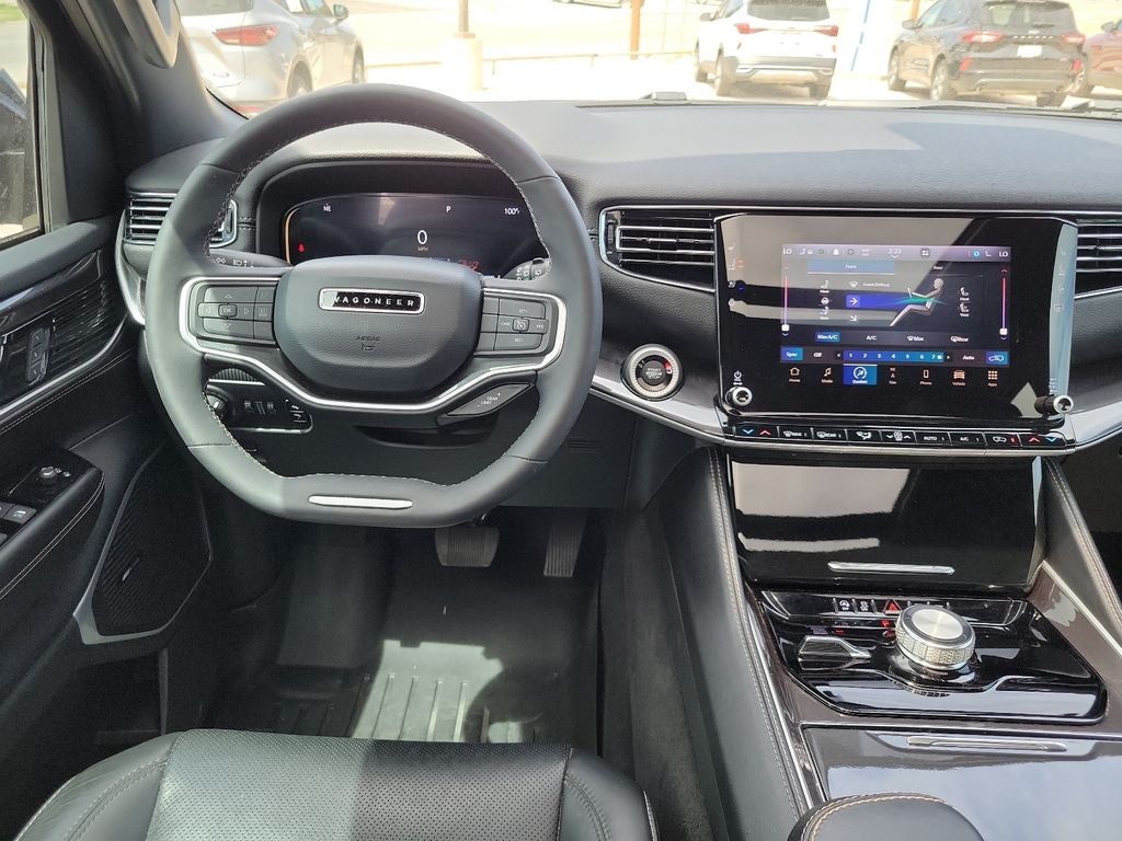 2023 Jeep Wagoneer Base