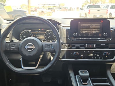 2022 Nissan Pathfinder SV