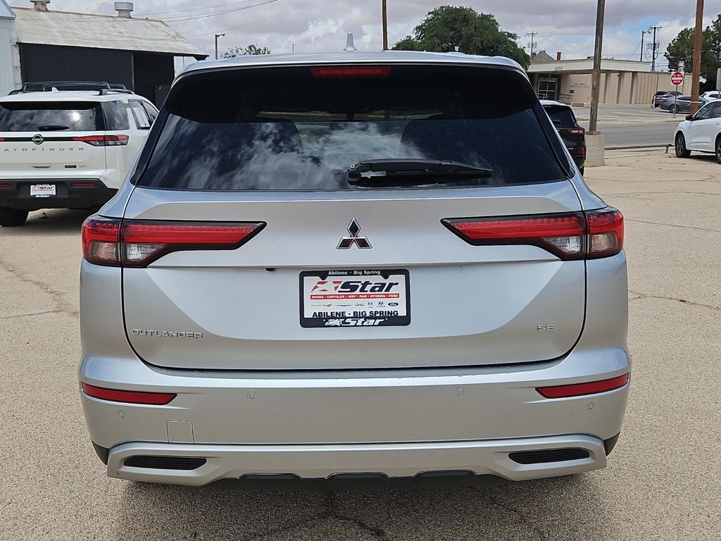 2024 Mitsubishi Outlander SE