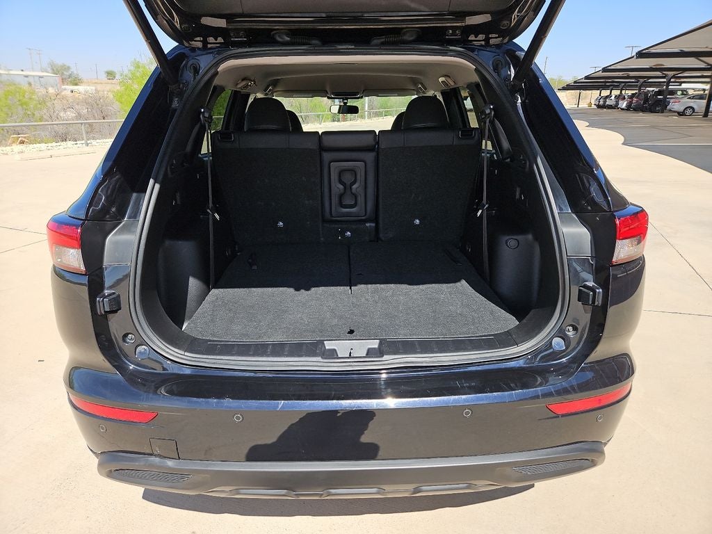 2024 Mitsubishi Outlander SE