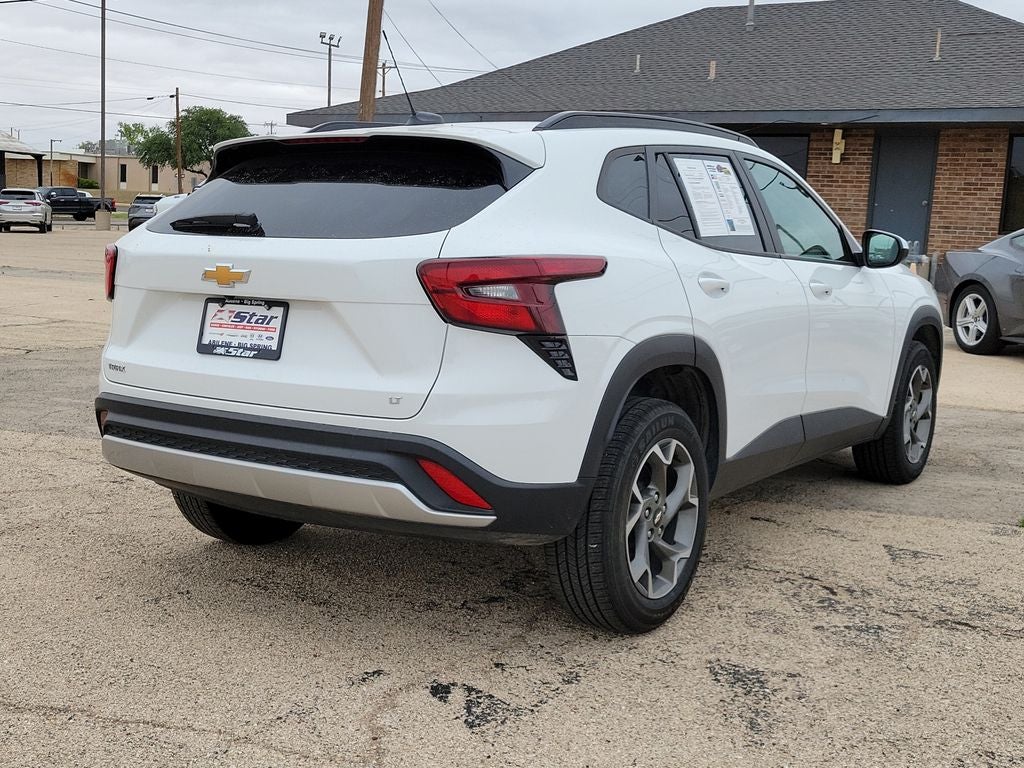 2025 Chevrolet Trax LT