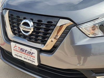2020 Nissan Kicks SR