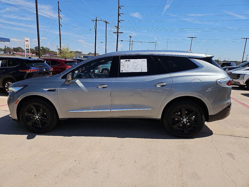 2024 Buick Enclave Essence