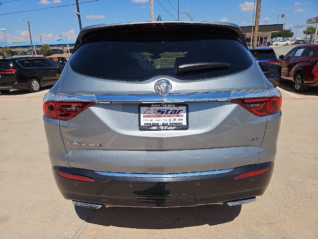2024 Buick Enclave Essence