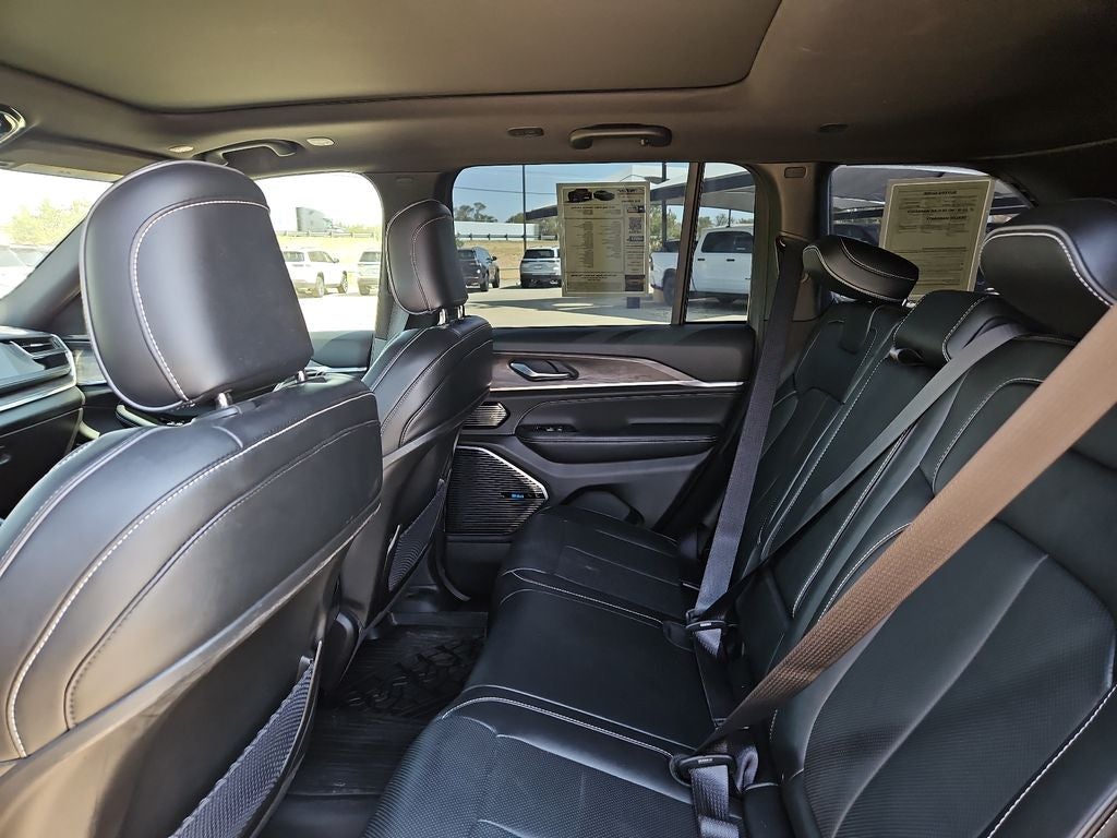 2023 Jeep Grand Cherokee Overland
