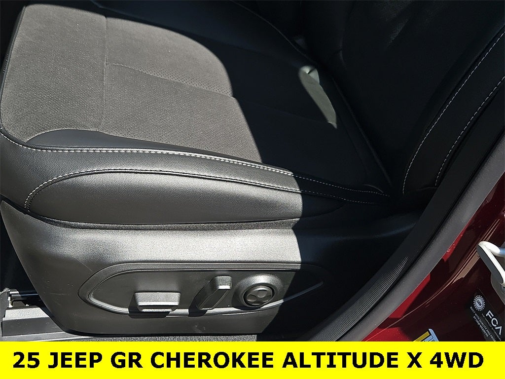 2025 Jeep Grand Cherokee Altitude X