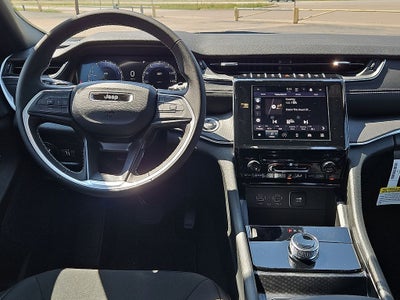2026 Jeep Grand Cherokee Laredo