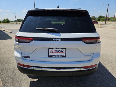 2026 Jeep Grand Cherokee Laredo