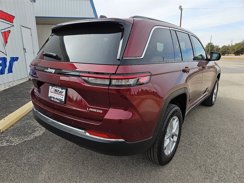 2025 Jeep Grand Cherokee Laredo