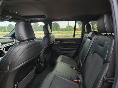 2026 Jeep Grand Cherokee Altitude