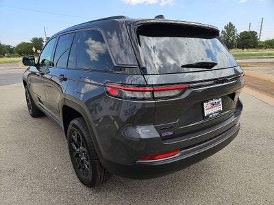 2026 Jeep Grand Cherokee Altitude