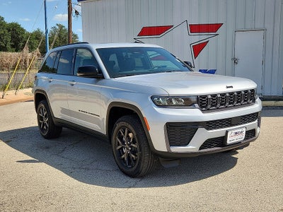 2026 Jeep Grand Cherokee Altitude