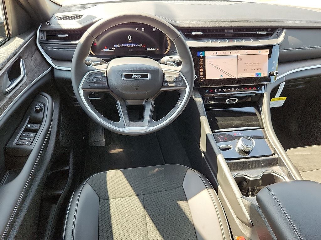 2026 Jeep Grand Cherokee Altitude