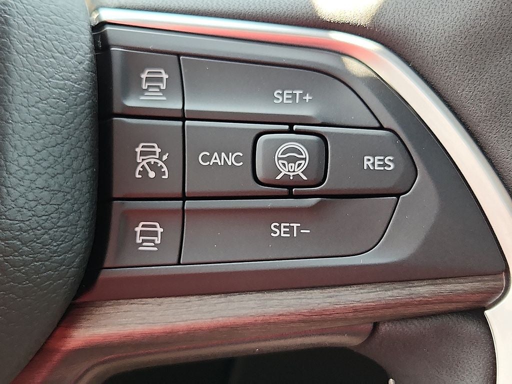 2026 Jeep Grand Cherokee Altitude