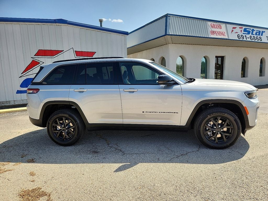 2026 Jeep Grand Cherokee Altitude