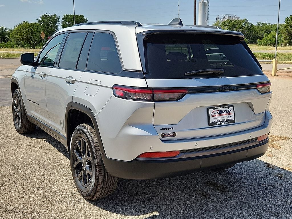 2026 Jeep Grand Cherokee Altitude