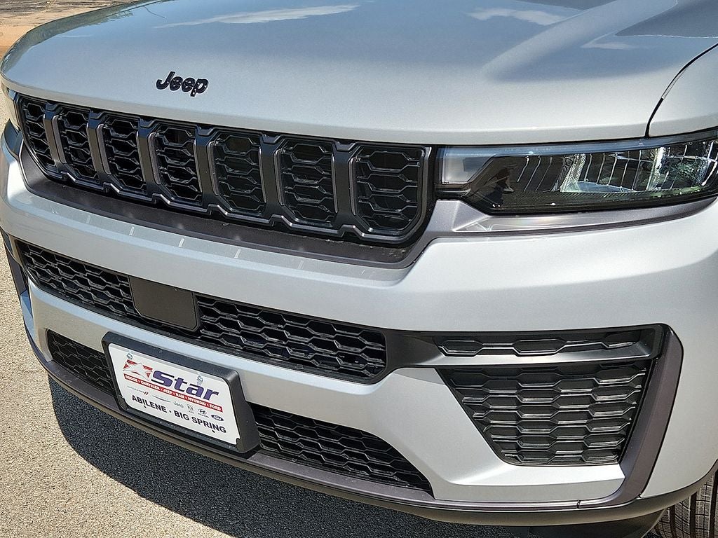 2026 Jeep Grand Cherokee Altitude