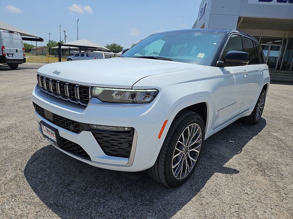 2026 Jeep Grand Cherokee Summit