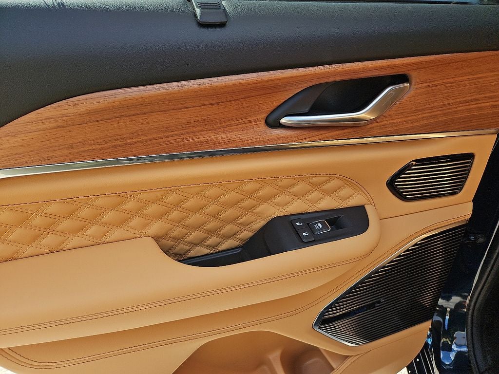 2026 Jeep Grand Cherokee Summit