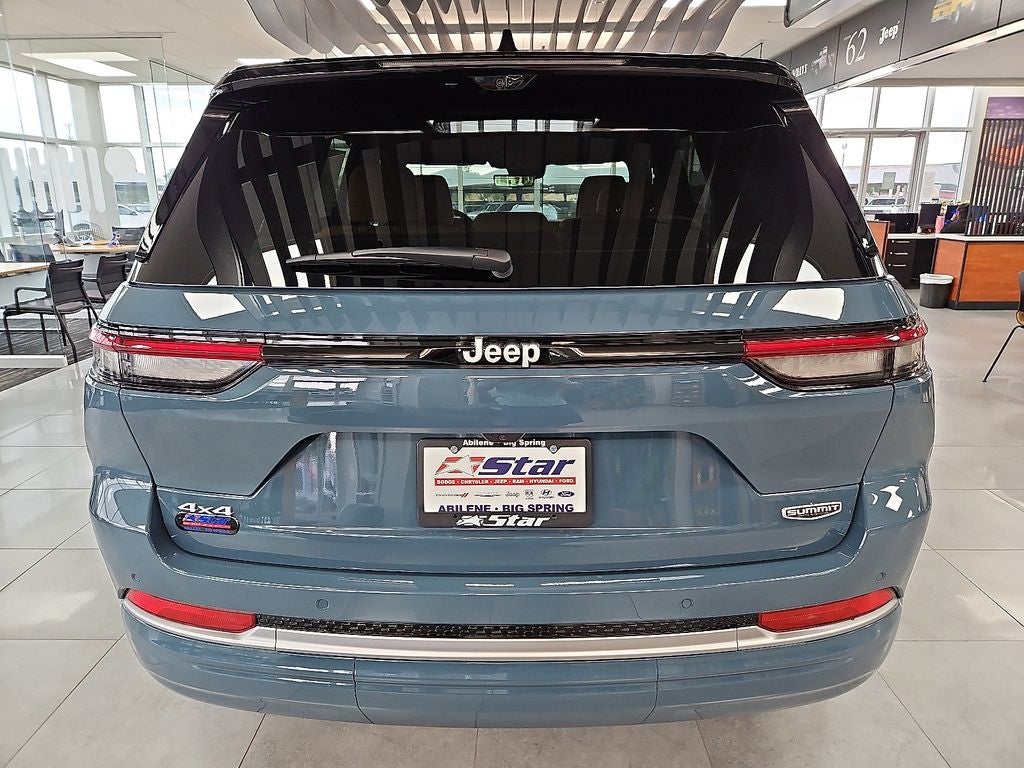 2026 Jeep Grand Cherokee Summit