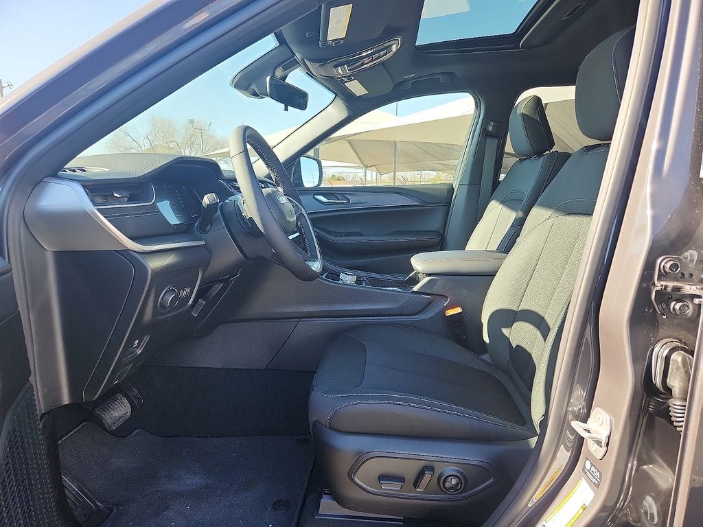 2026 Jeep Grand Cherokee L Laredo