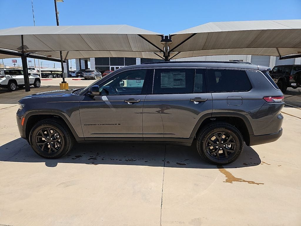 2026 Jeep Grand Cherokee L Laredo
