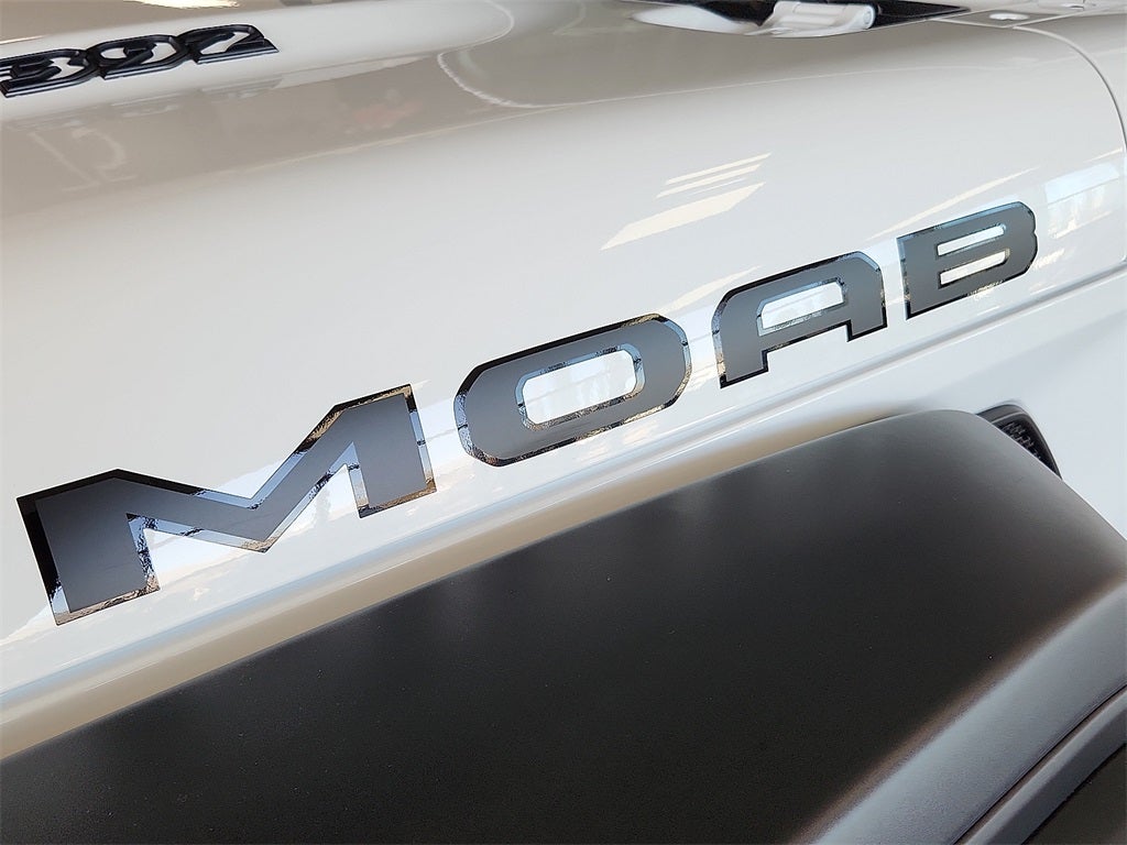 2026 Jeep Wrangler WRANGLER 4-DOOR MOAB 392
