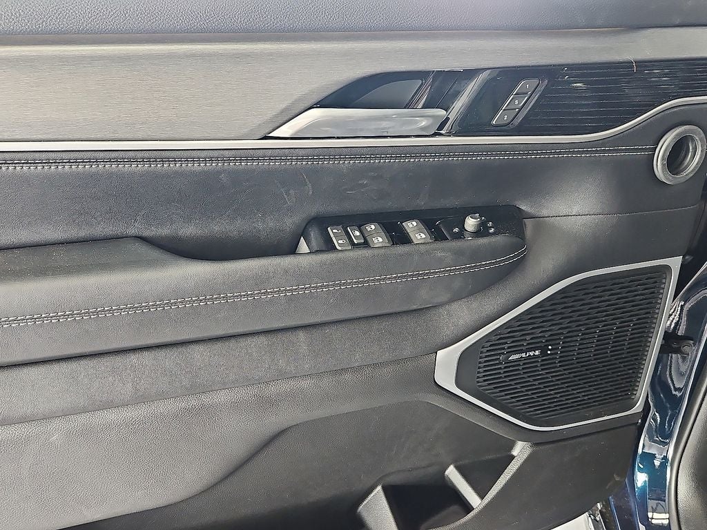 2026 Jeep Grand Wagoneer Upland