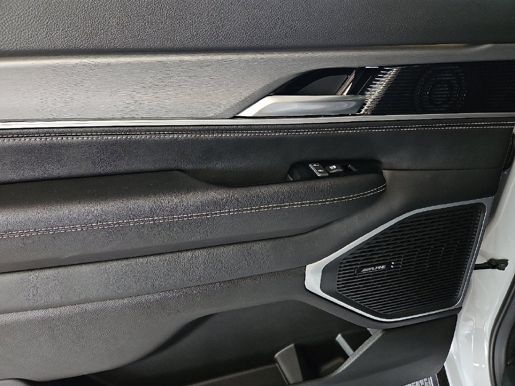 2027 Jeep Grand Wagoneer Upland