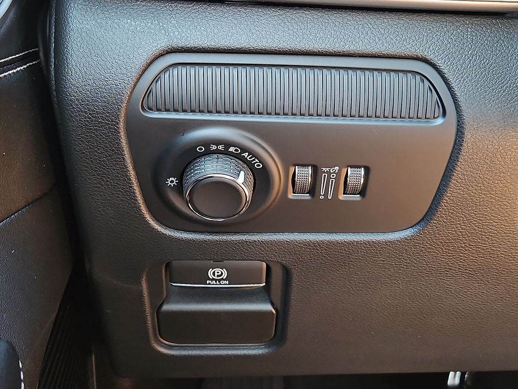 2026 Jeep Grand Wagoneer Upland