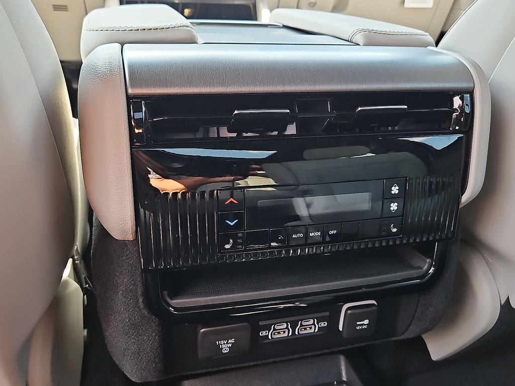 2026 Jeep Grand Wagoneer Limited Altitude