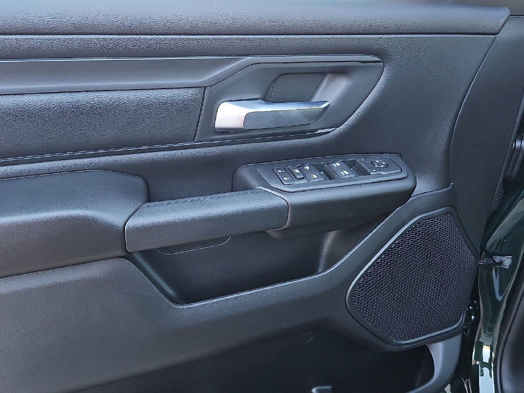 2027 RAM 1500 Express