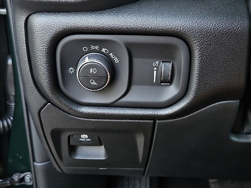 2027 RAM 1500 Express