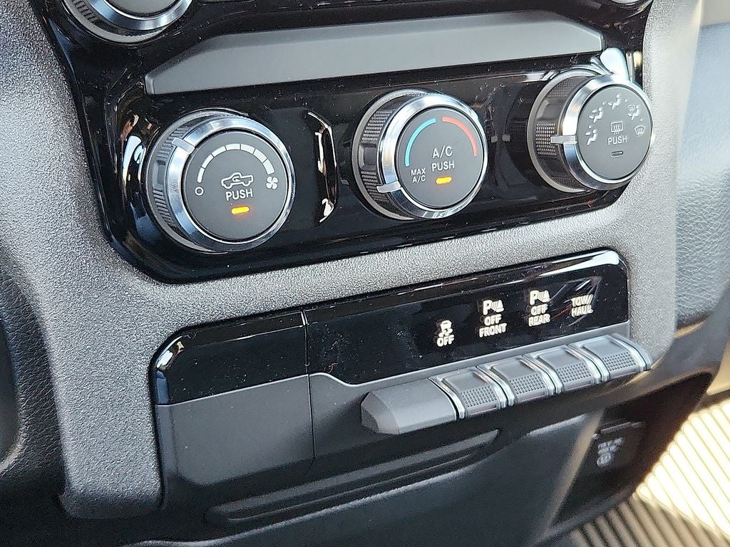 2026 RAM 1500 Warlock