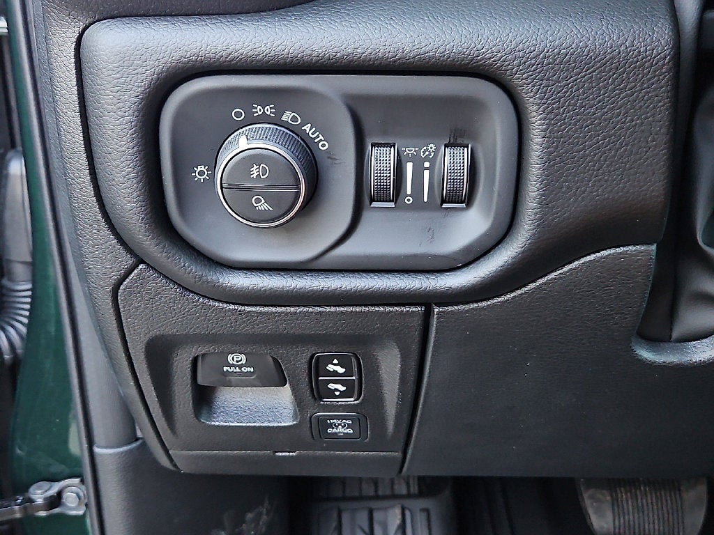 2027 RAM 1500 Laramie