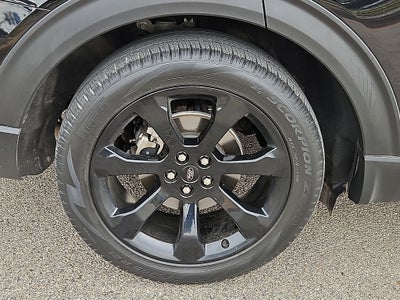 2024 Ford Explorer ST-Line