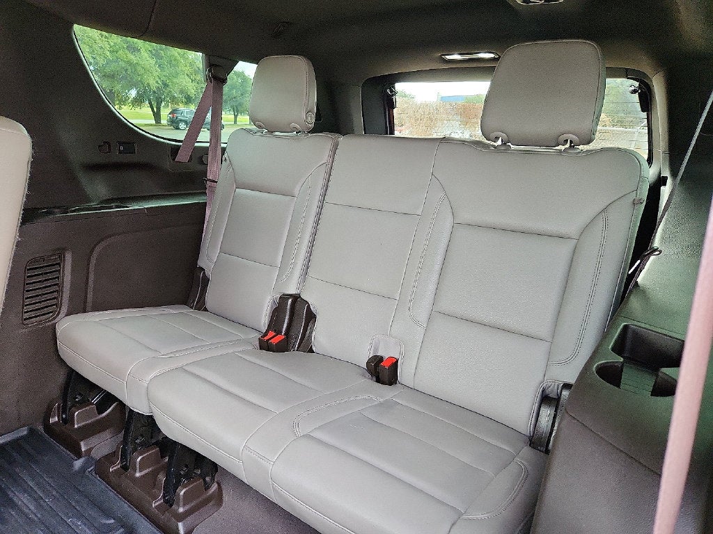 2022 Chevrolet Suburban LT