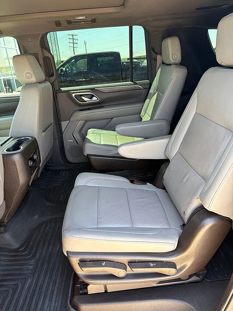 2022 Chevrolet Suburban LT