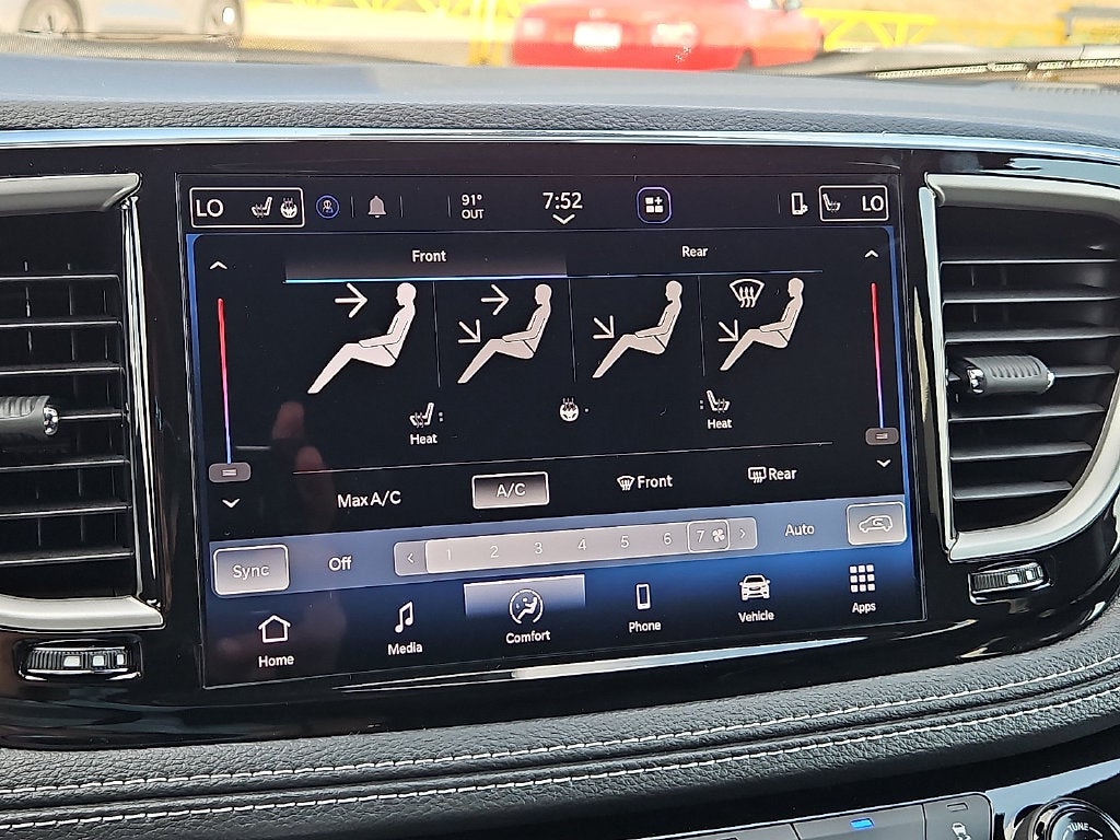 2027 Chrysler Pacifica Select