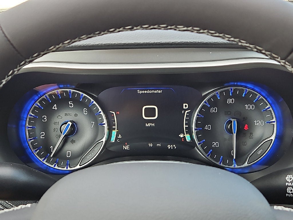 2027 Chrysler Pacifica Select