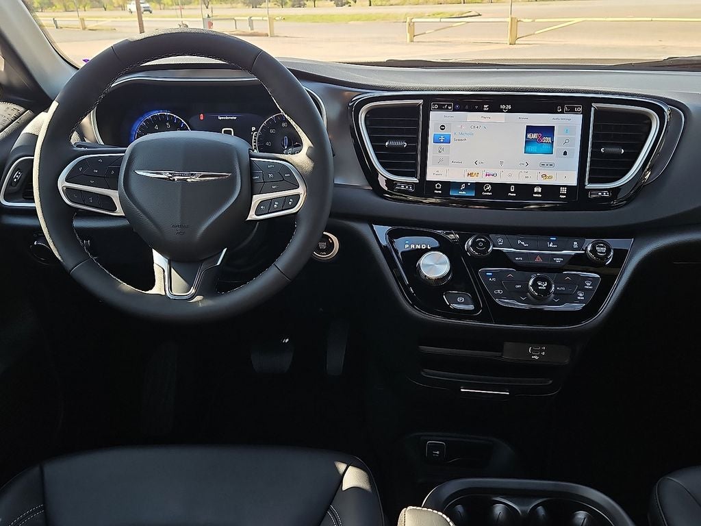 2026 Chrysler Voyager LX