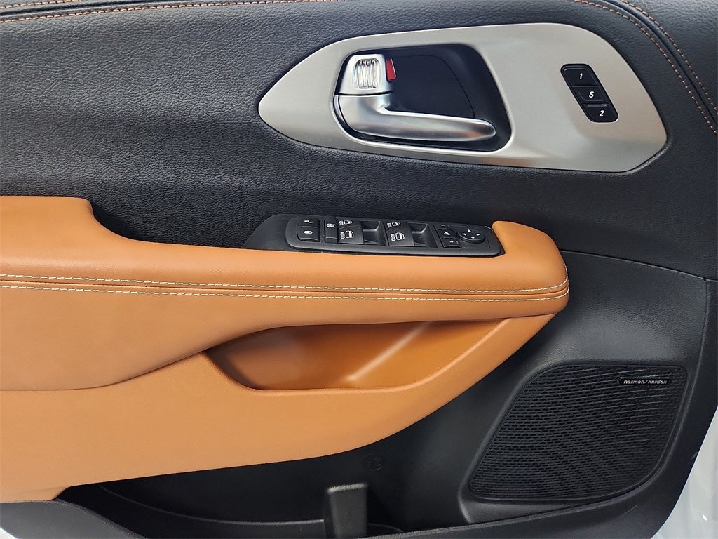 2026 Chrysler Pacifica Pinnacle