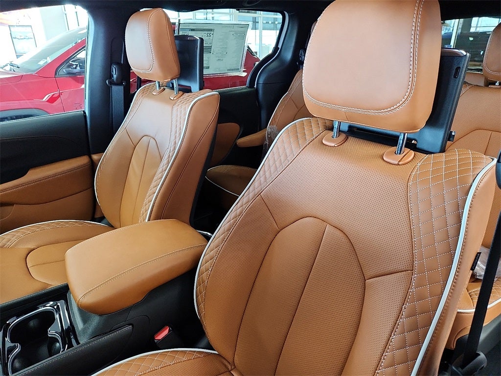 2026 Chrysler Pacifica Pinnacle