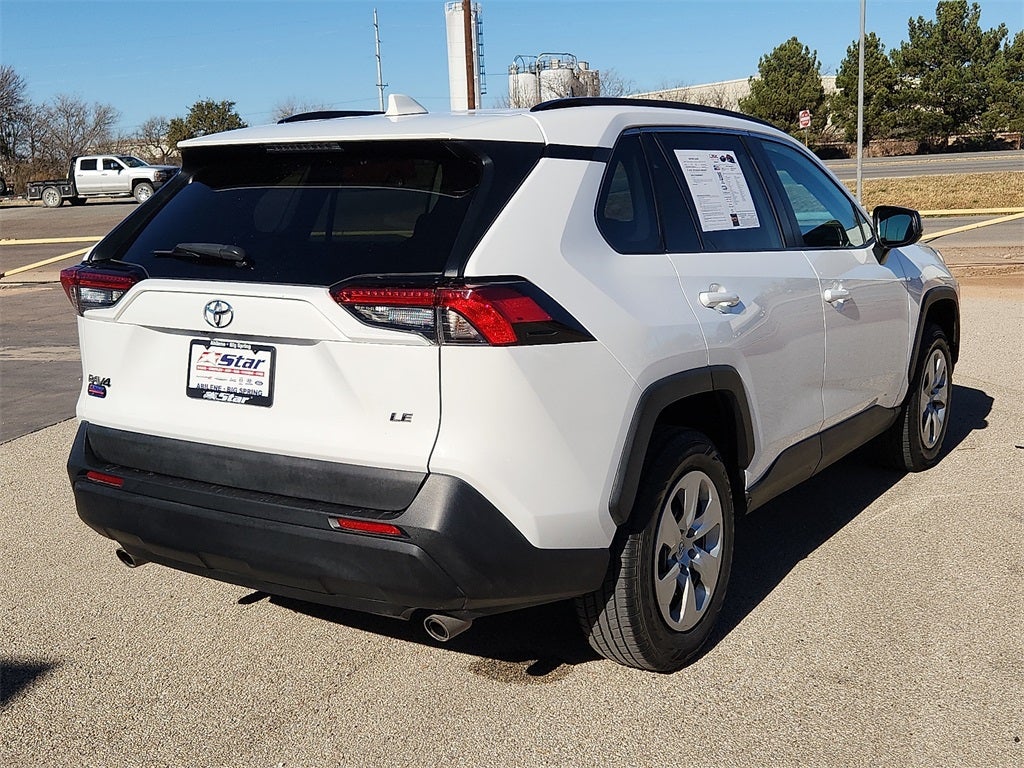 2020 Toyota RAV4 LE