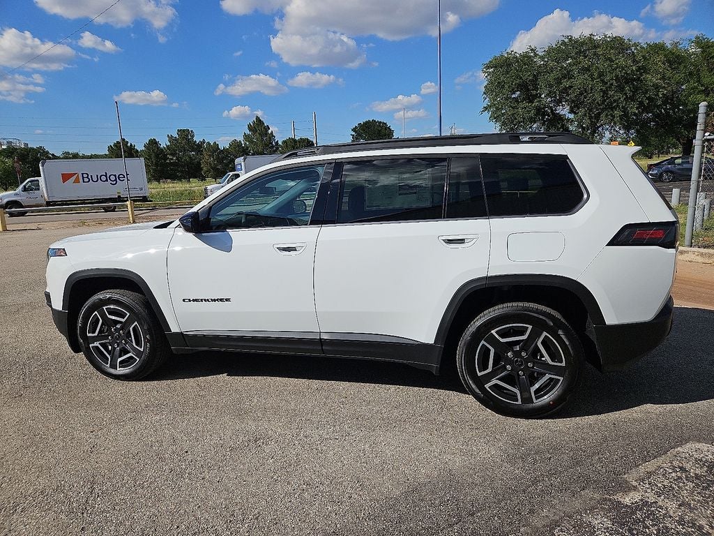 2026 Jeep Cherokee Laredo
