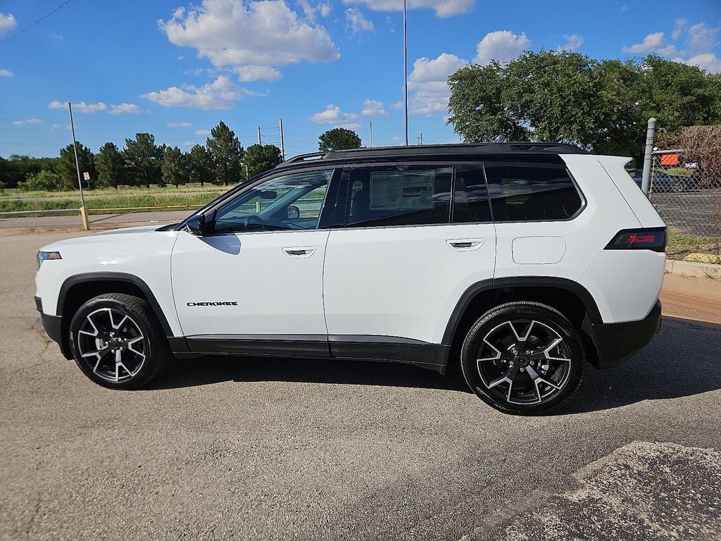 2026 Jeep Cherokee Overland