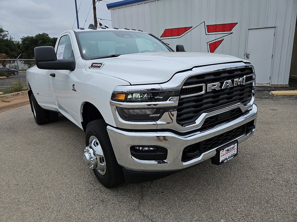 2026 RAM 3500 Tradesman 4X4 Regular cab's photo
