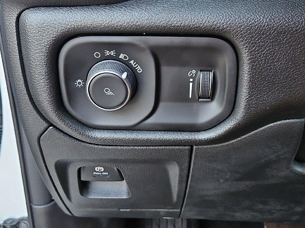 2027 RAM 1500 Tradesman
