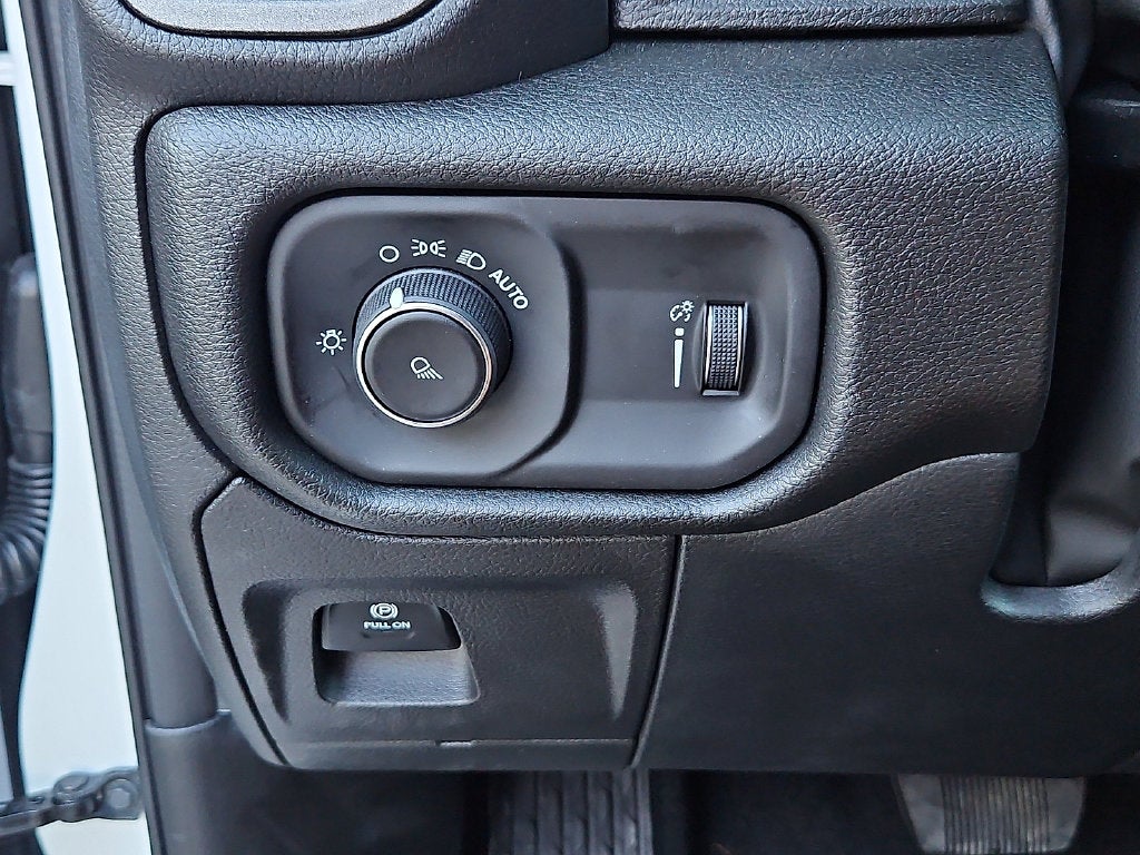 2027 RAM 1500 Tradesman
